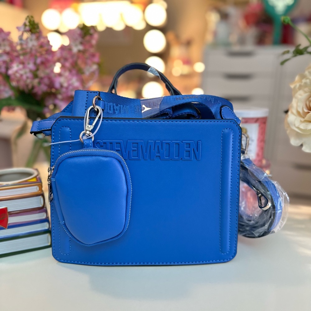 NEW Steve Madden Blue Bevelyn Crossbody Bag 💙